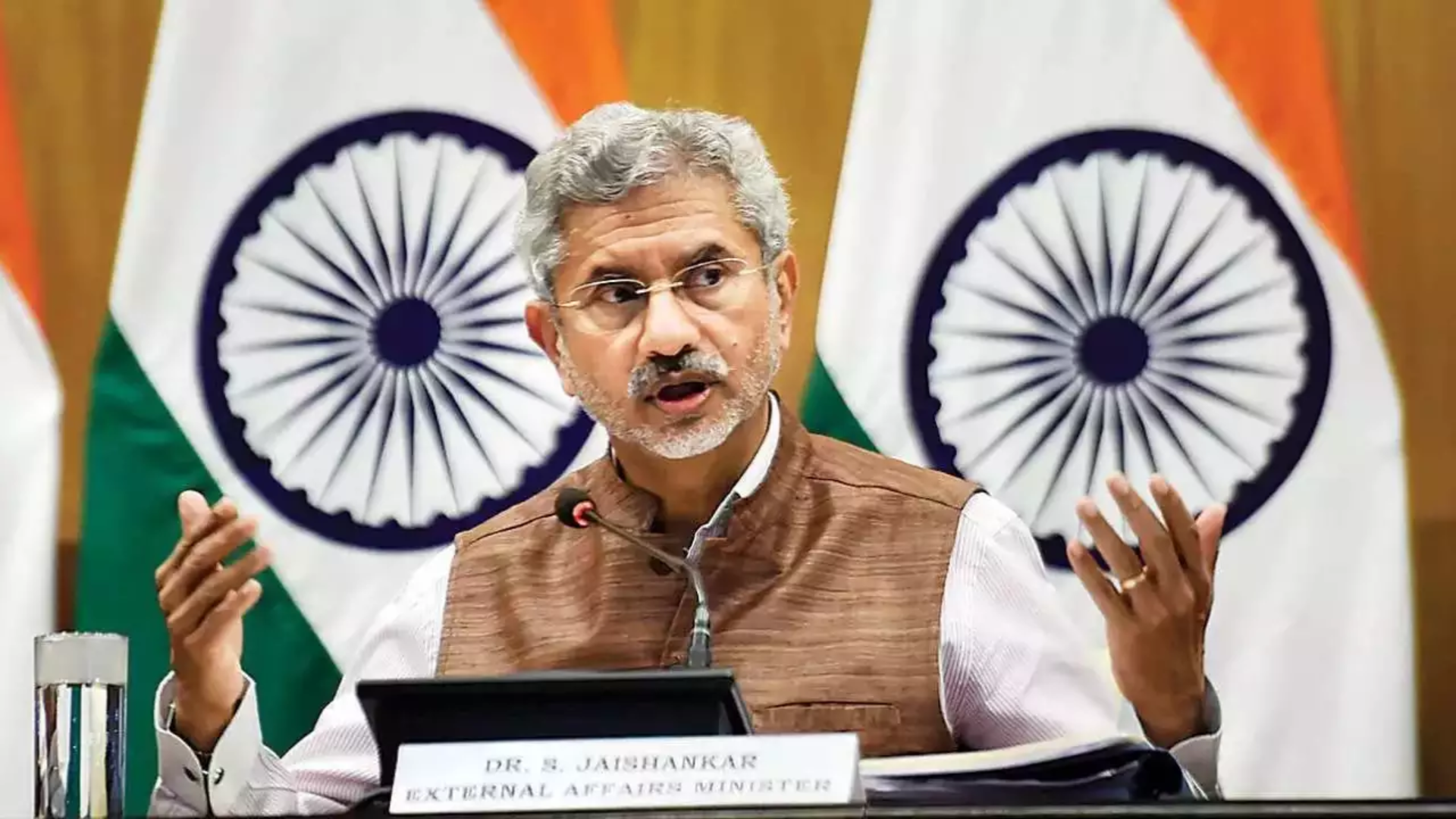 S Jaishankar Asserts India’s Firm Stand on Border Issues Amidst Tensions with China