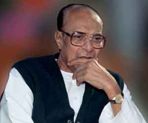 Odisha CM Pays tribute to father Biju patnaik on 108th Birth Anniversary