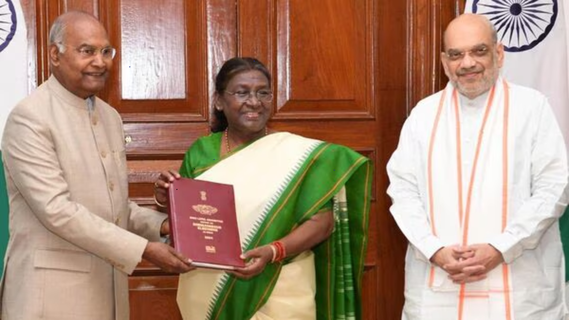 Committee on One Nation One Election Presents Report to President Murmu