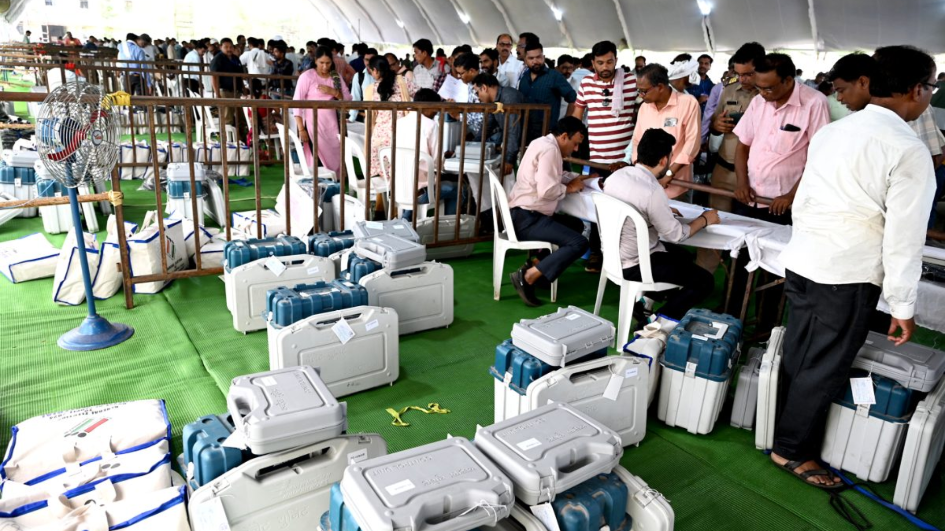 Lok Sabha Elections 2024 : Tripura Leads With 16.65% Voter Turnout, Kerala Records 11.98%