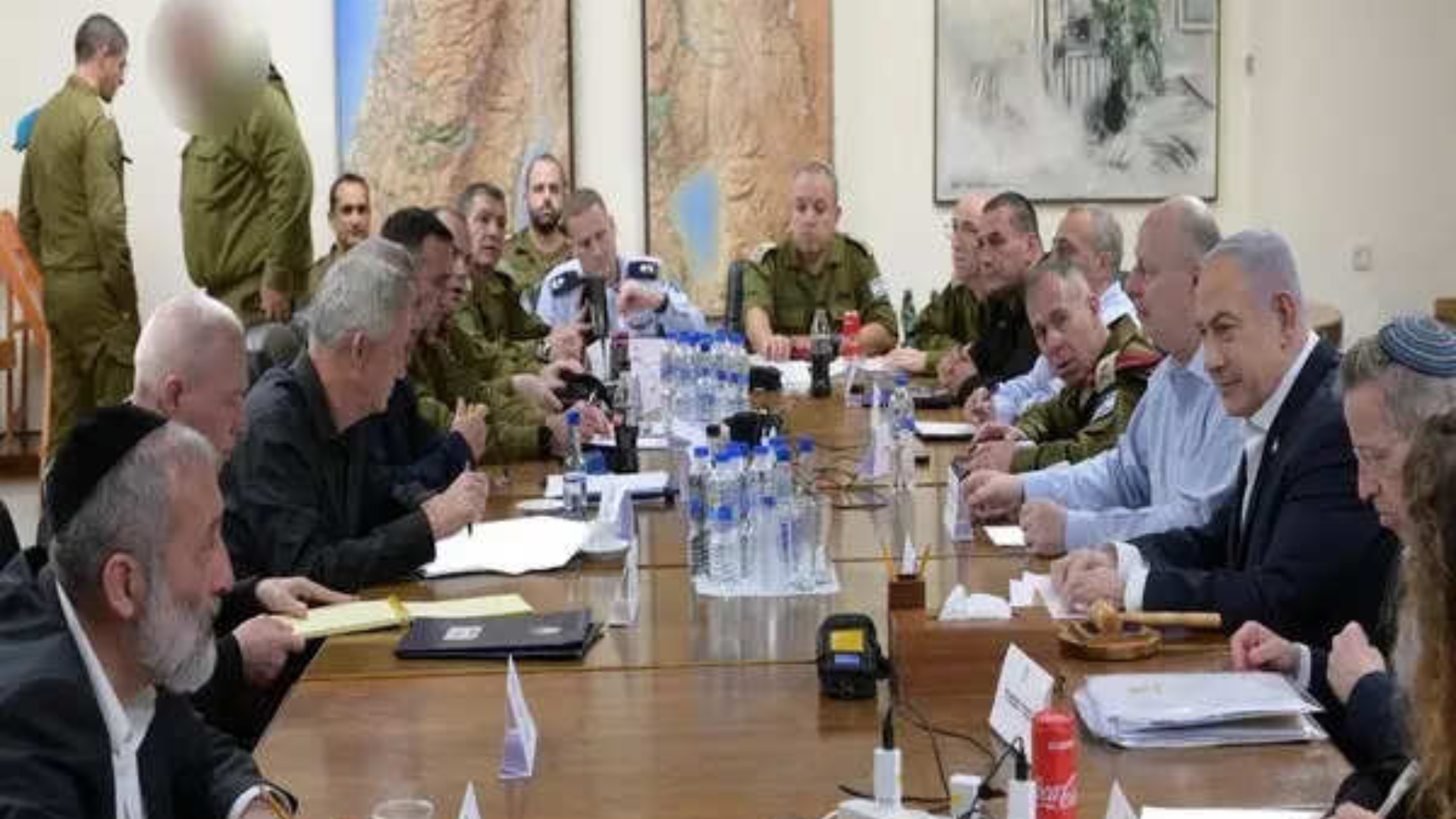 Israeli War Cabinet Convenes to Address Gaza Hostage Crisis