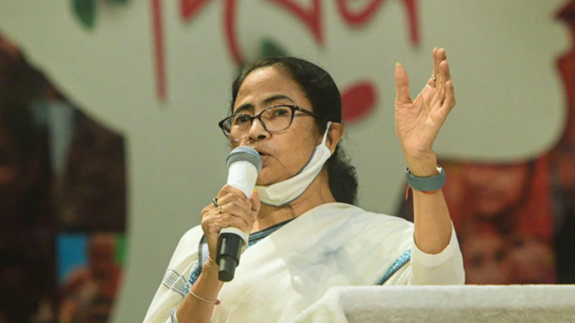 Mamata Banerjee Criticizes Rajnath Singh Over CAA Enforcement Statement