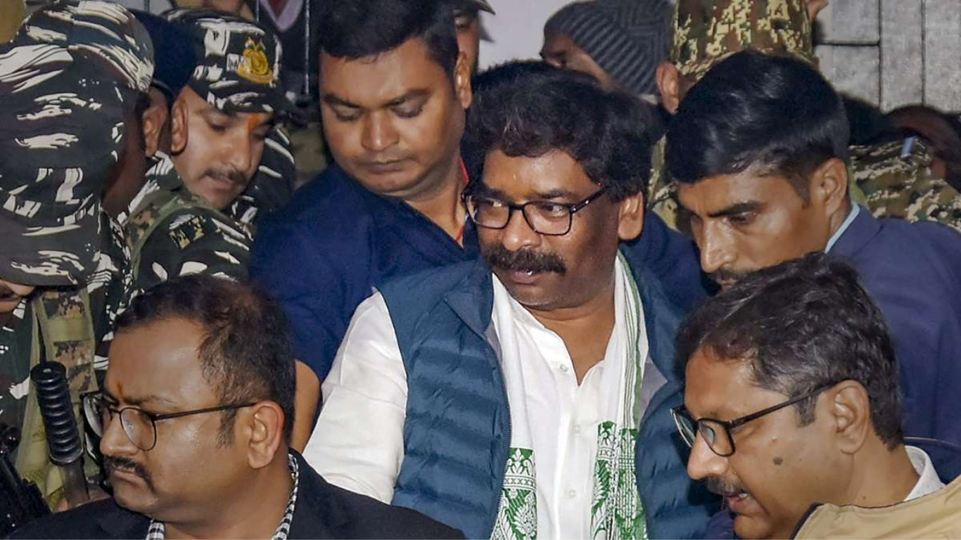 ED Makes Four Arrests in Money Laundering Case Tied to Former Jharkhand CM Hemant Soren
