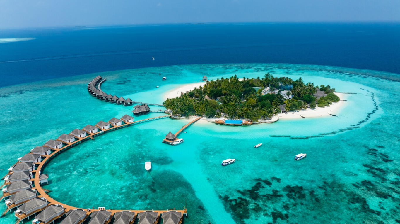 Downfall in Tourism In Maldives, Plans To Hold Roadshows In India