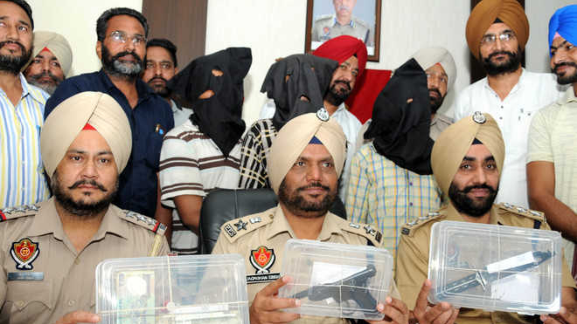 Police Cracks Bank Heist In Punjab, Arrests Three Through Manhunt