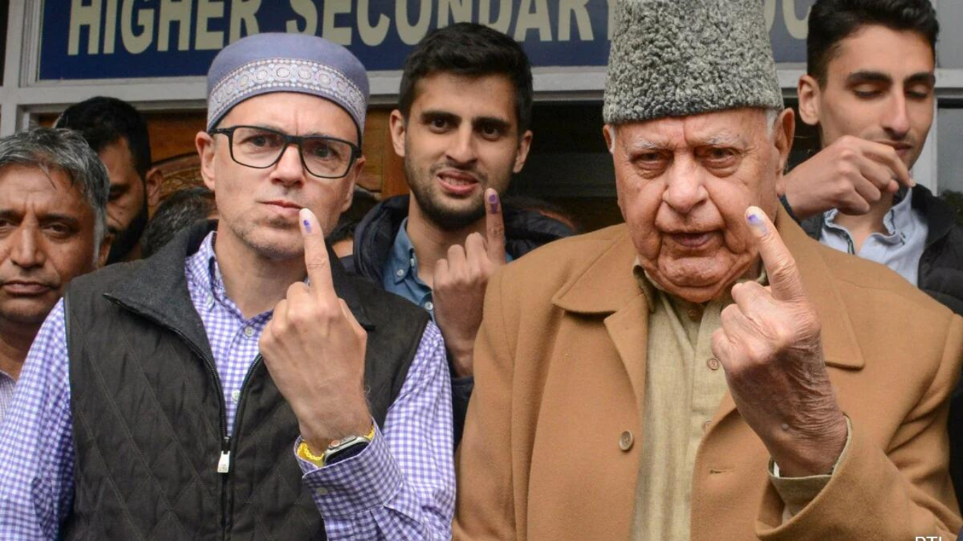 Amidst Srinagar Polls, J&K National Conference Party President Farooq Abdullah Says Party Workers Are Locked-up