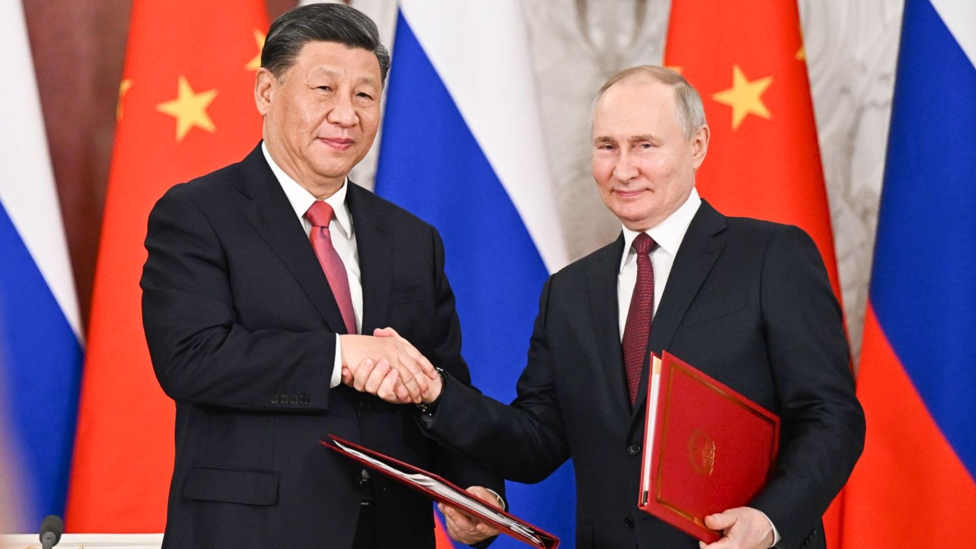 Xi Jinping and Putin Sign Joint Statement; China-Russia Partnership Marks 75th Anniversary of Diplomatic Ties Between Two Nations
