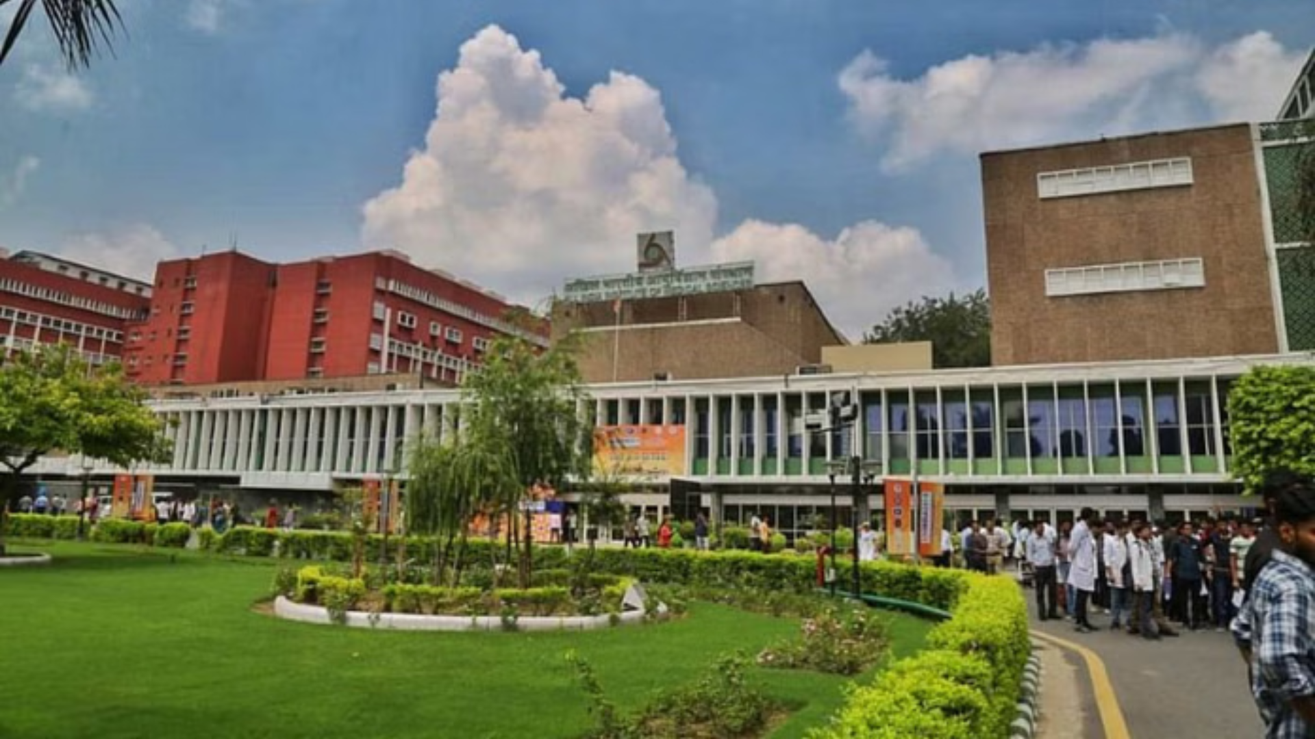 AIIMS to Check Physical Condition of 25-week Pregnant Woman Trying to Seek Abortion