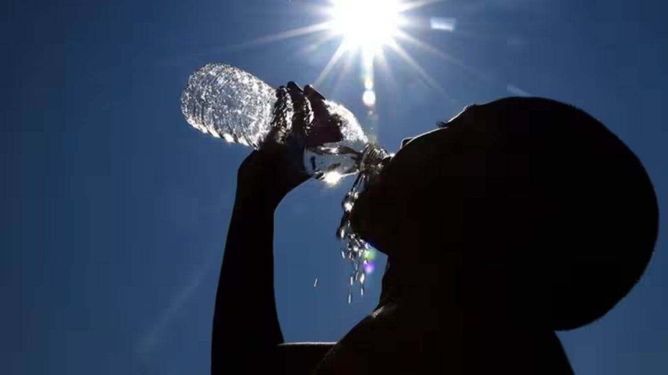 IMD Issues Warnings: Severe Heatwave Alert in Delhi and Uttar Pradesh