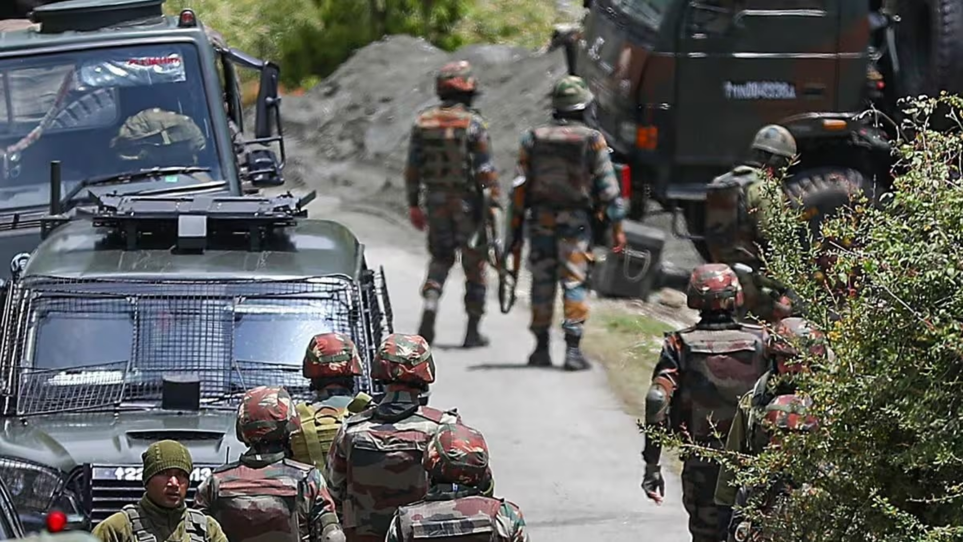 Two Indian Soldiers Killed, Six Terrorist Neutralized In Jammu and Kashmir