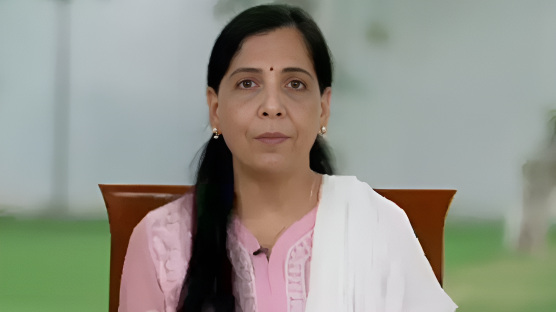 Sunita Kejriwal to Announce Major Guarantees for Haryana Today