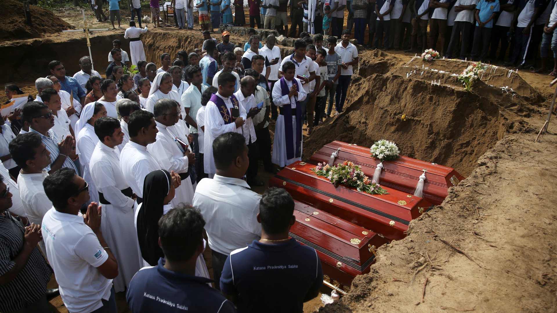 Wayanad Tragedy: District Authorities Conduct Mass Burial For Unknown Landslide Victims