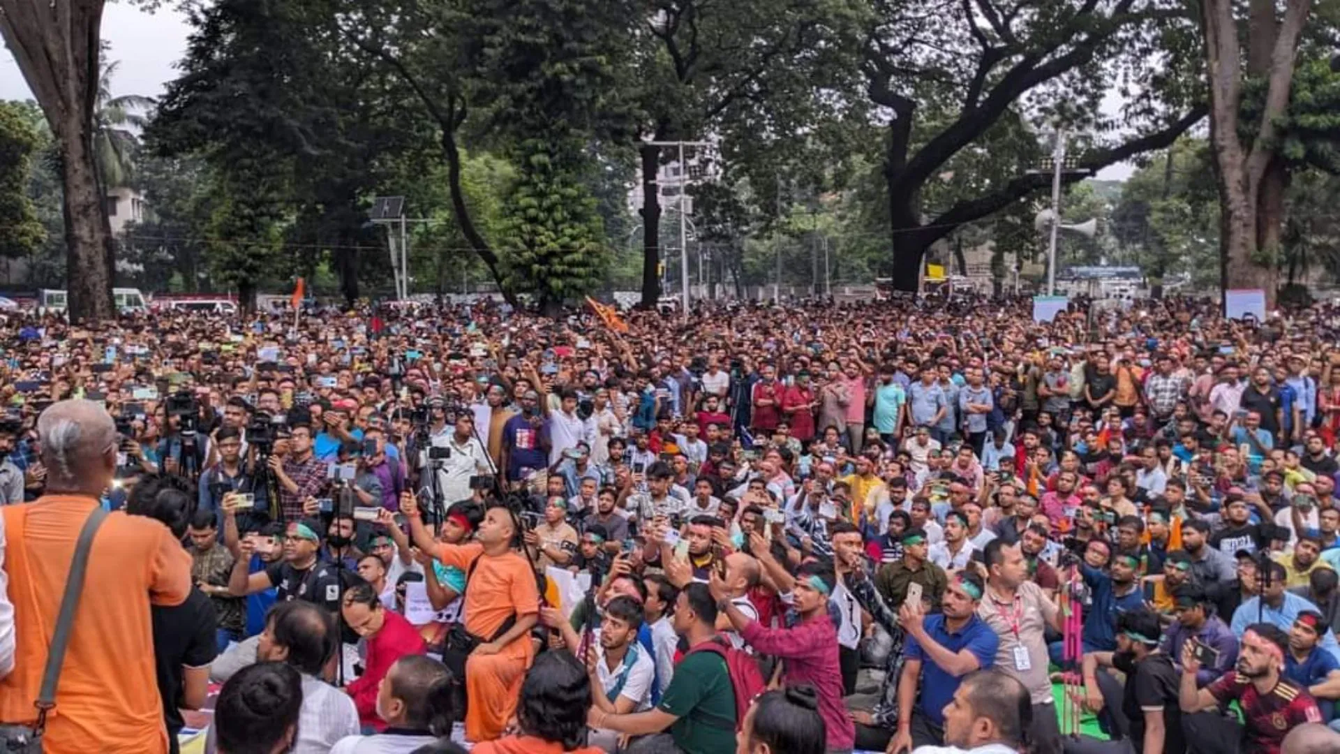 Thousands Protest In Dhaka Demanding Protection For Hindus Amid Escalating Violence