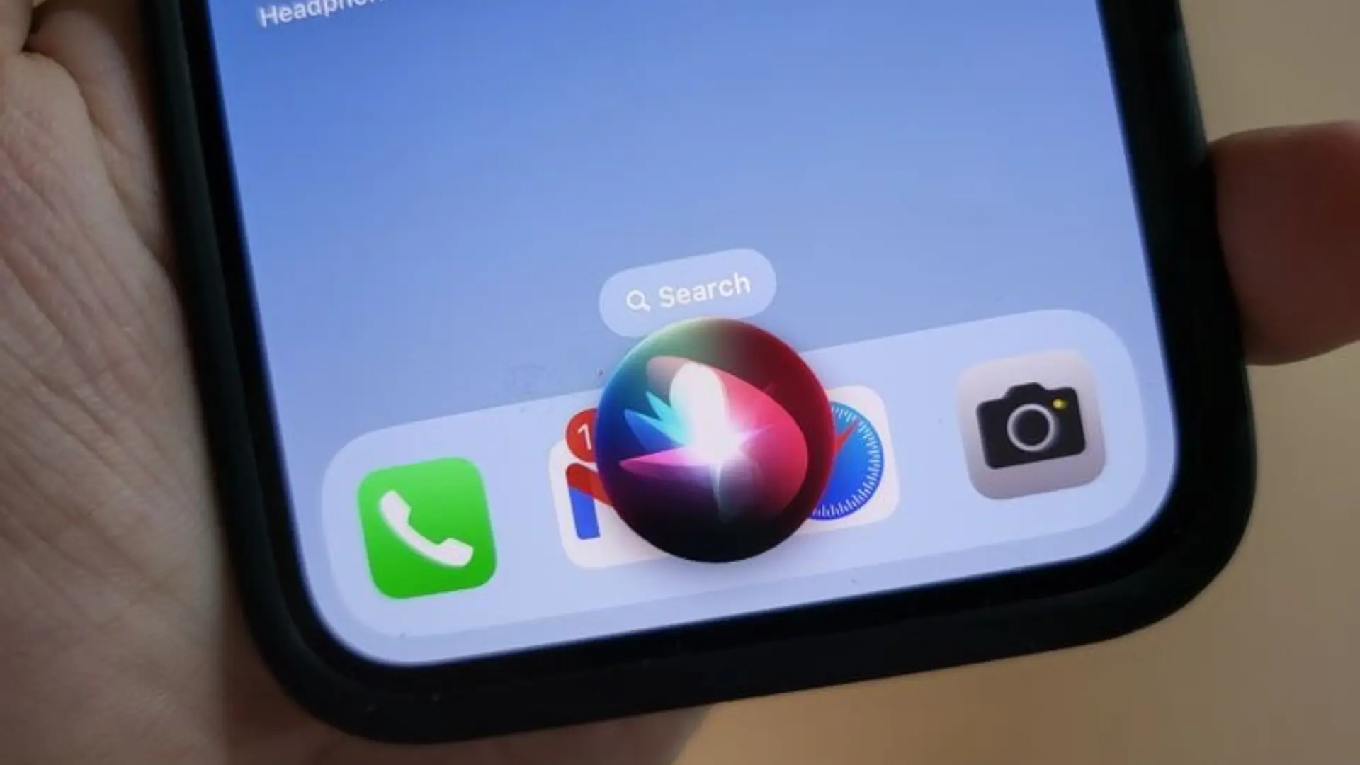 Apple To Launch Siri with Advanced AI In 2026, Set To Rival ChatGPT And Google Gemini