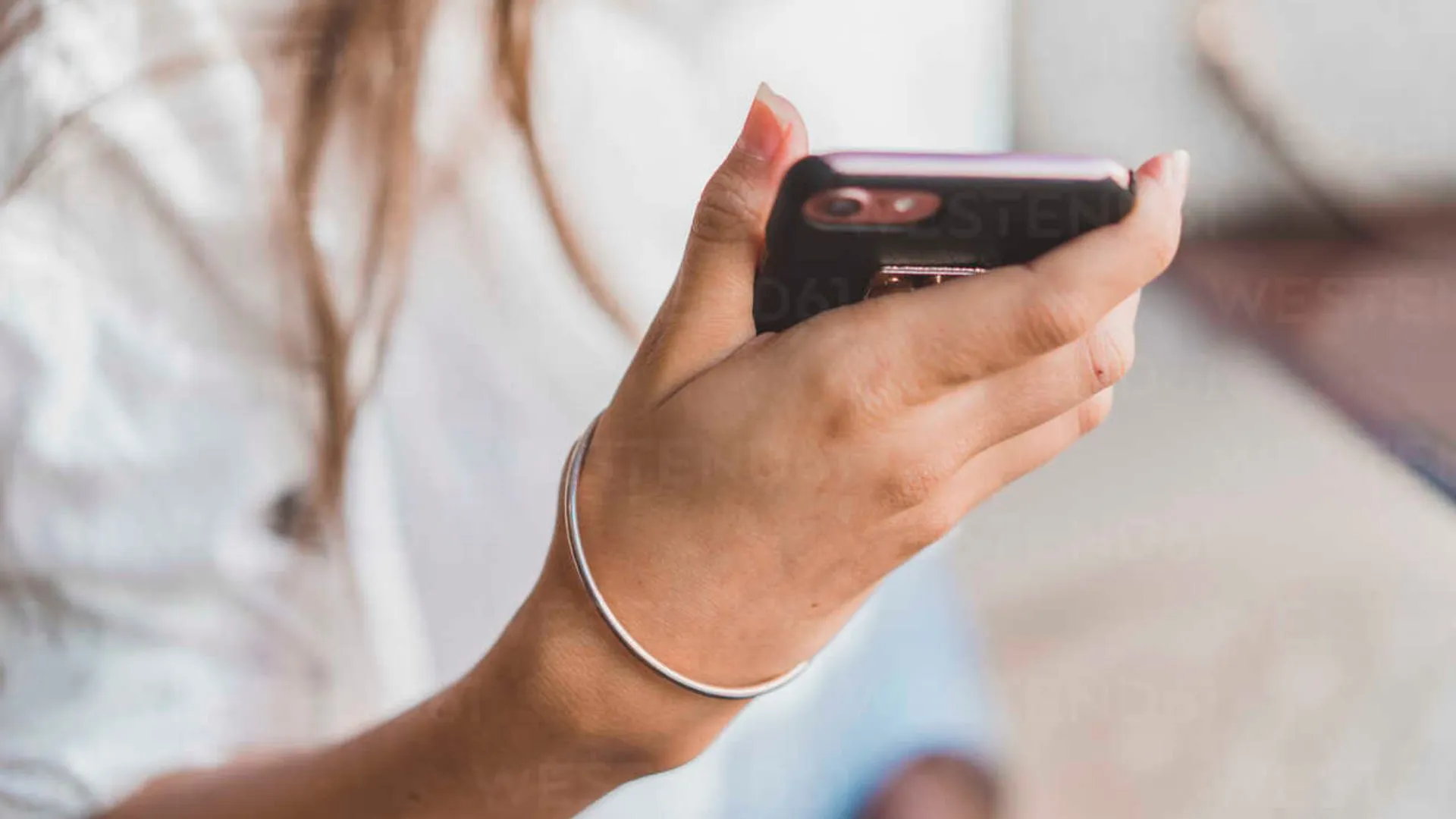 Scamsters Force Mumbai Woman To Strip, Steal ₹1.7 Lakh In ‘Digital Arrest’ Scheme