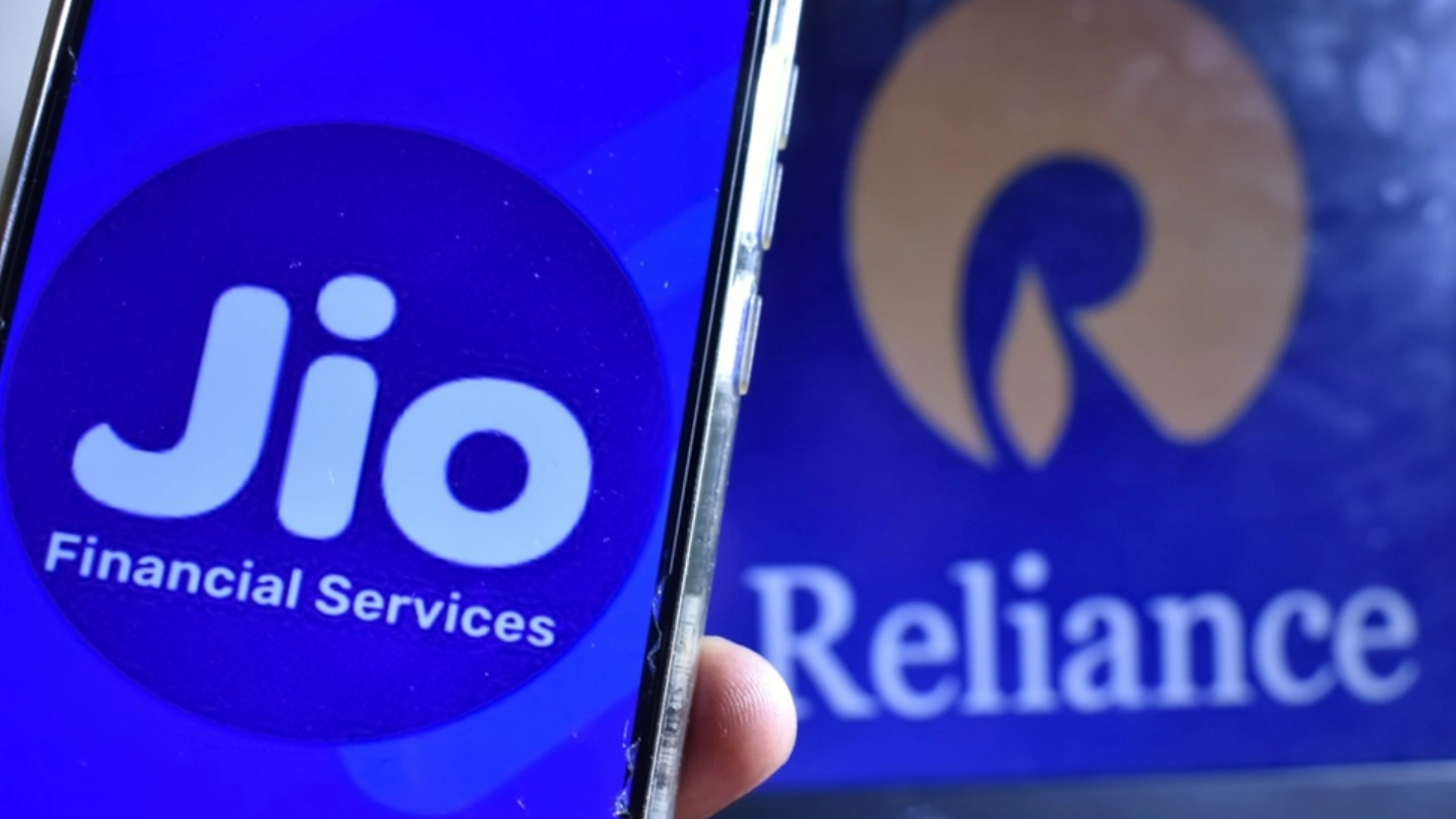 Jio Financial Services To Acquire SBI’s 17.8% Stake in Jio Payments Bank, Becomes Sole Owner