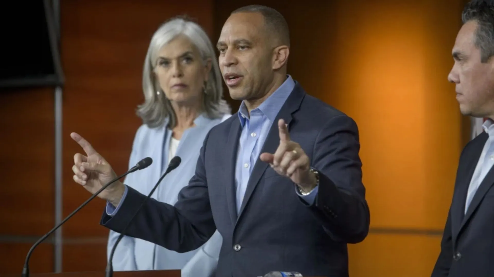 ‘Trump’s First 100 Years’: When Jeffries Stumbled Before Calling US President’s 100 Days In Office A ‘Debacle’