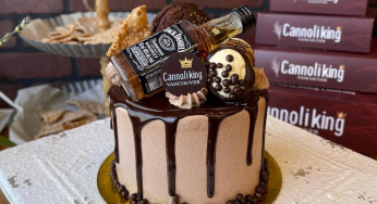 Father’s Day Special Cake Of Rs 5 Lakh Goes Viral, ‘Isme Diamonds Kaha Hain’?