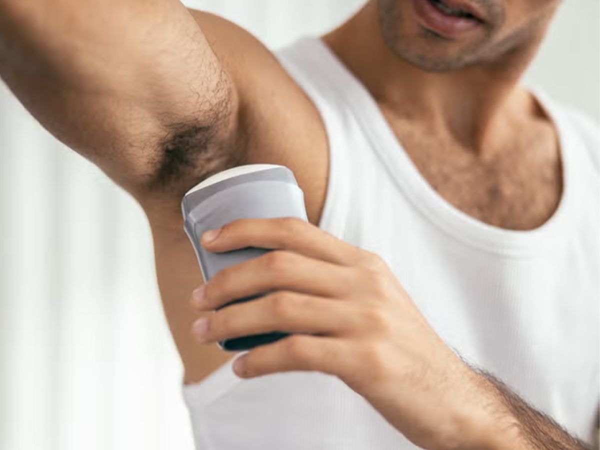 Fresh clothes and deodorant use