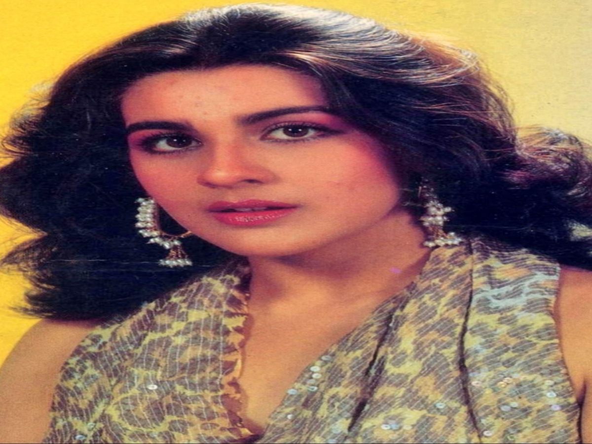"Amrita Singh - Versatile Bollywood Actress