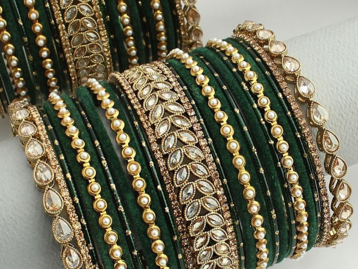 Royal Kundan Velvet Bangle Set