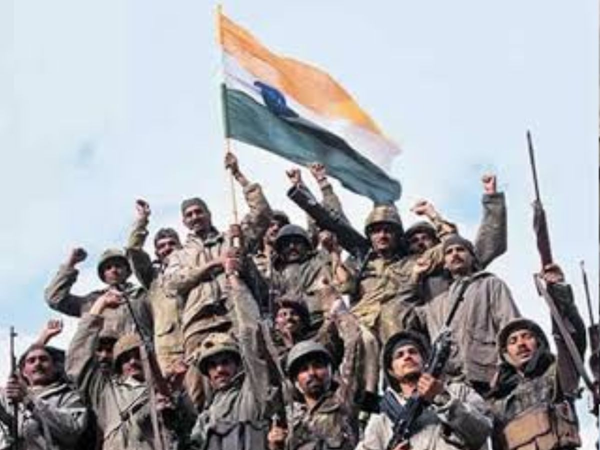Jat Regiment Troops Triumph After Battle Of Tiger Hill