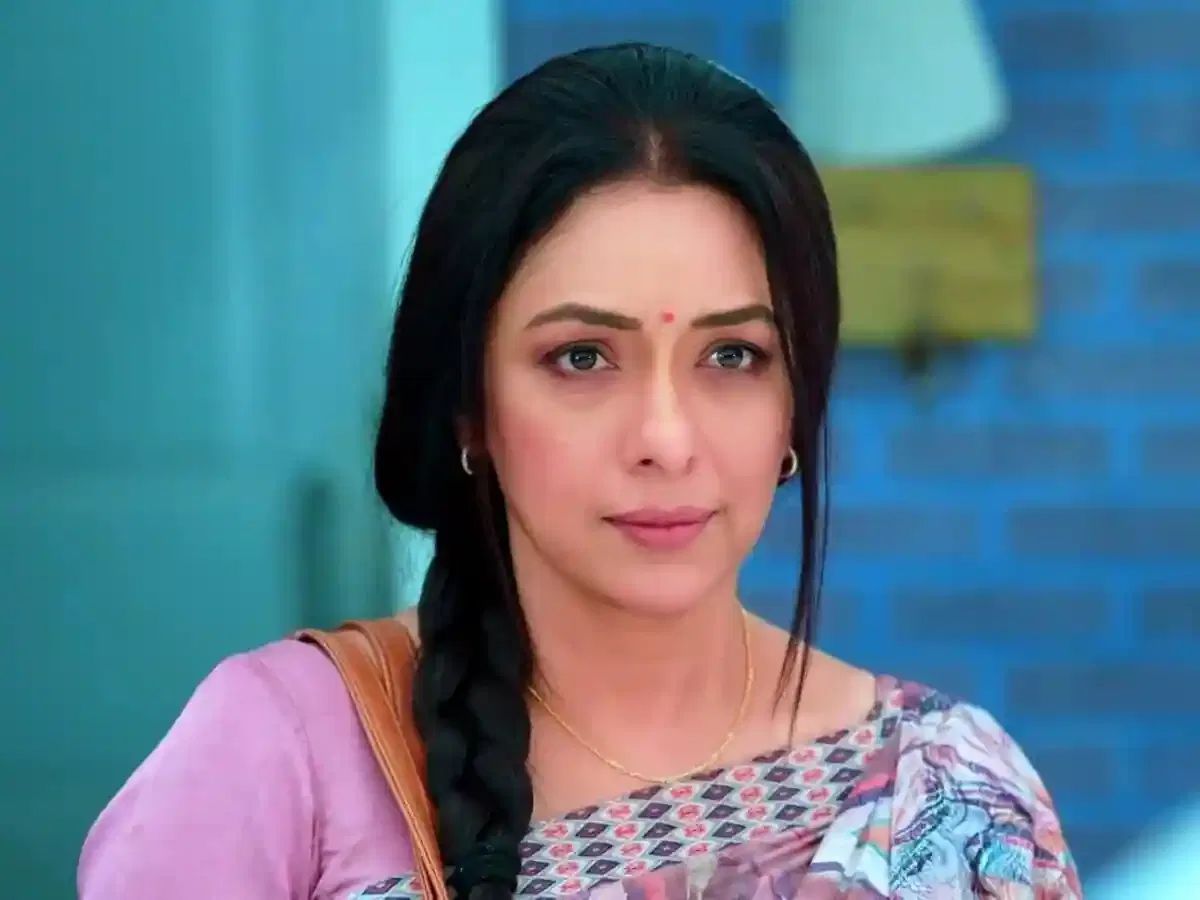 "Mard Haath Uthaye Toh Chalta Hai, Aurat Awaaz Uthaye Toh Chubta Hai?"