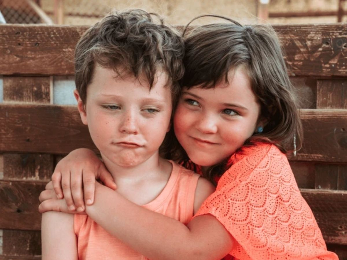 When sisters protect brothers too