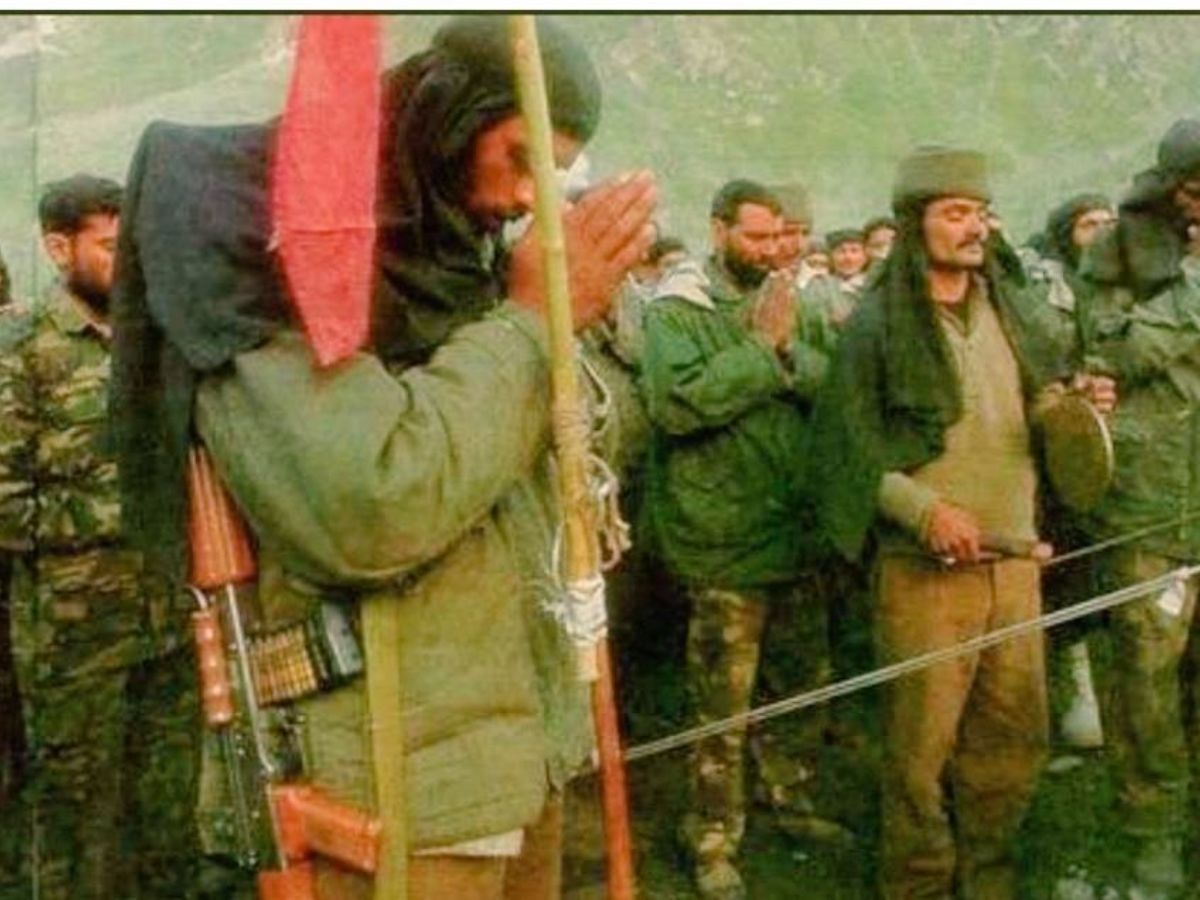 Brave Soldiers Of Rajputana Rifles Prays To Mata Karni