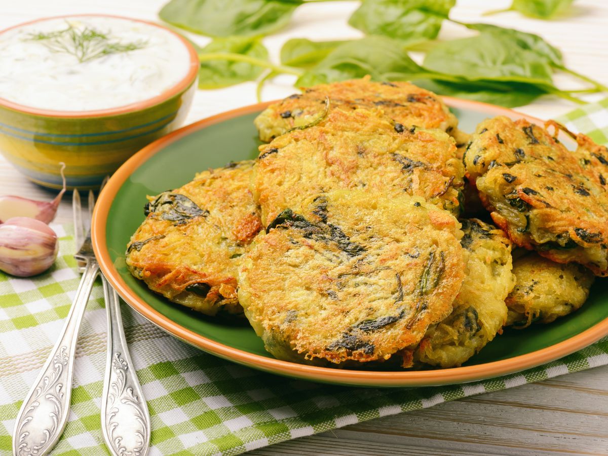 Spinach Pakora (Palak Bhajiya)