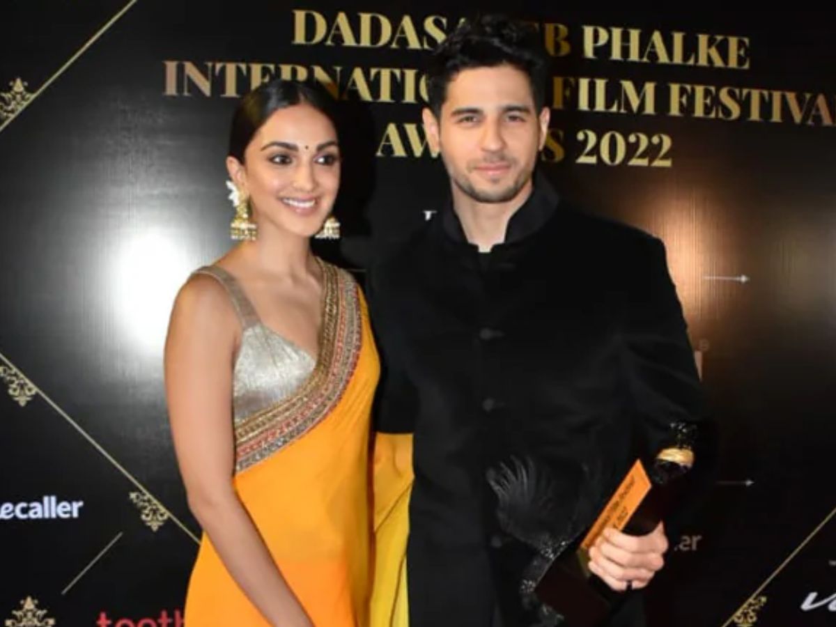 Red carpet royalty at an award show