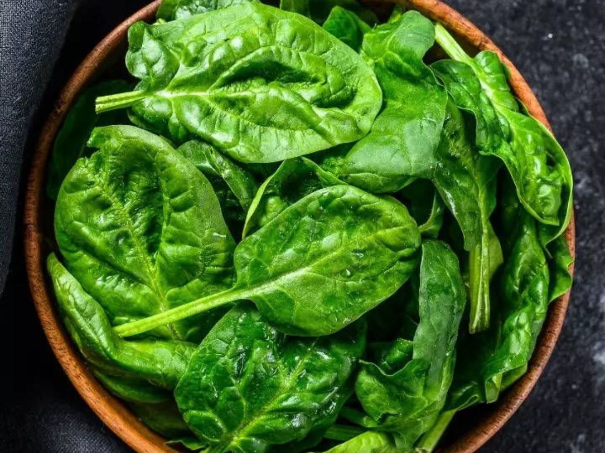 Raw spinach