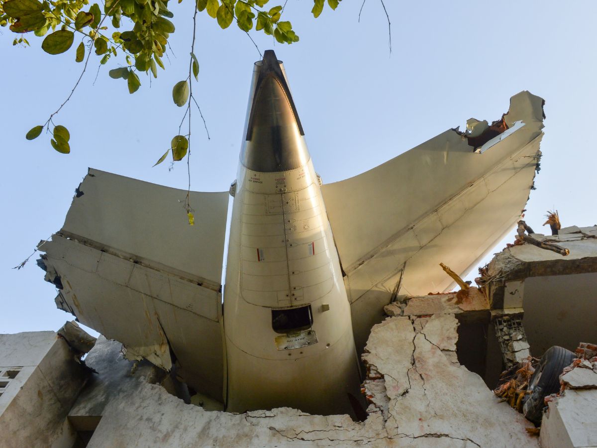 The Black Box Explains How Investigators Reconstructed the Flight