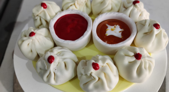 Social Media Influencer Mixes Momos With This Delicacy And Leaves Internet Pleasantly Surprised