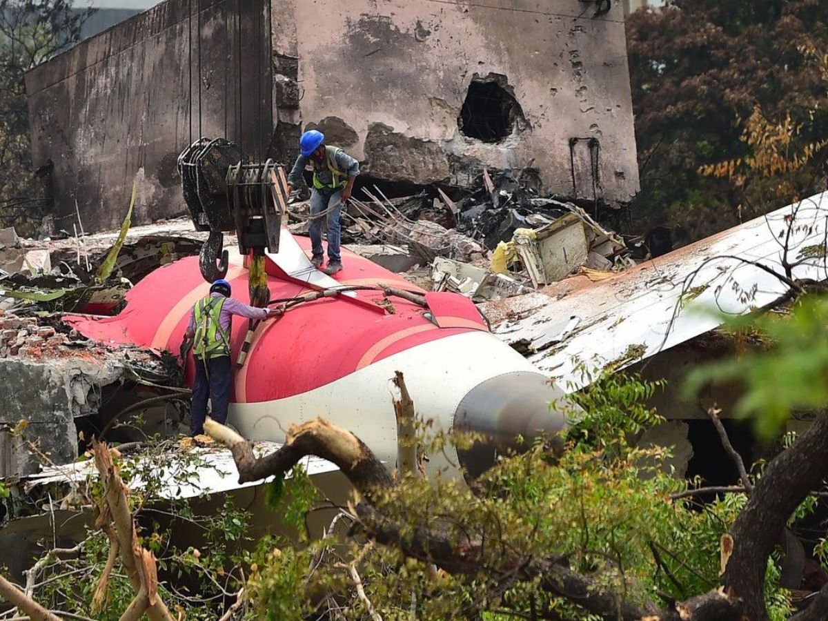 Cockpit Voice Recorder Uncovered Confusion Over Fuel Cutoff