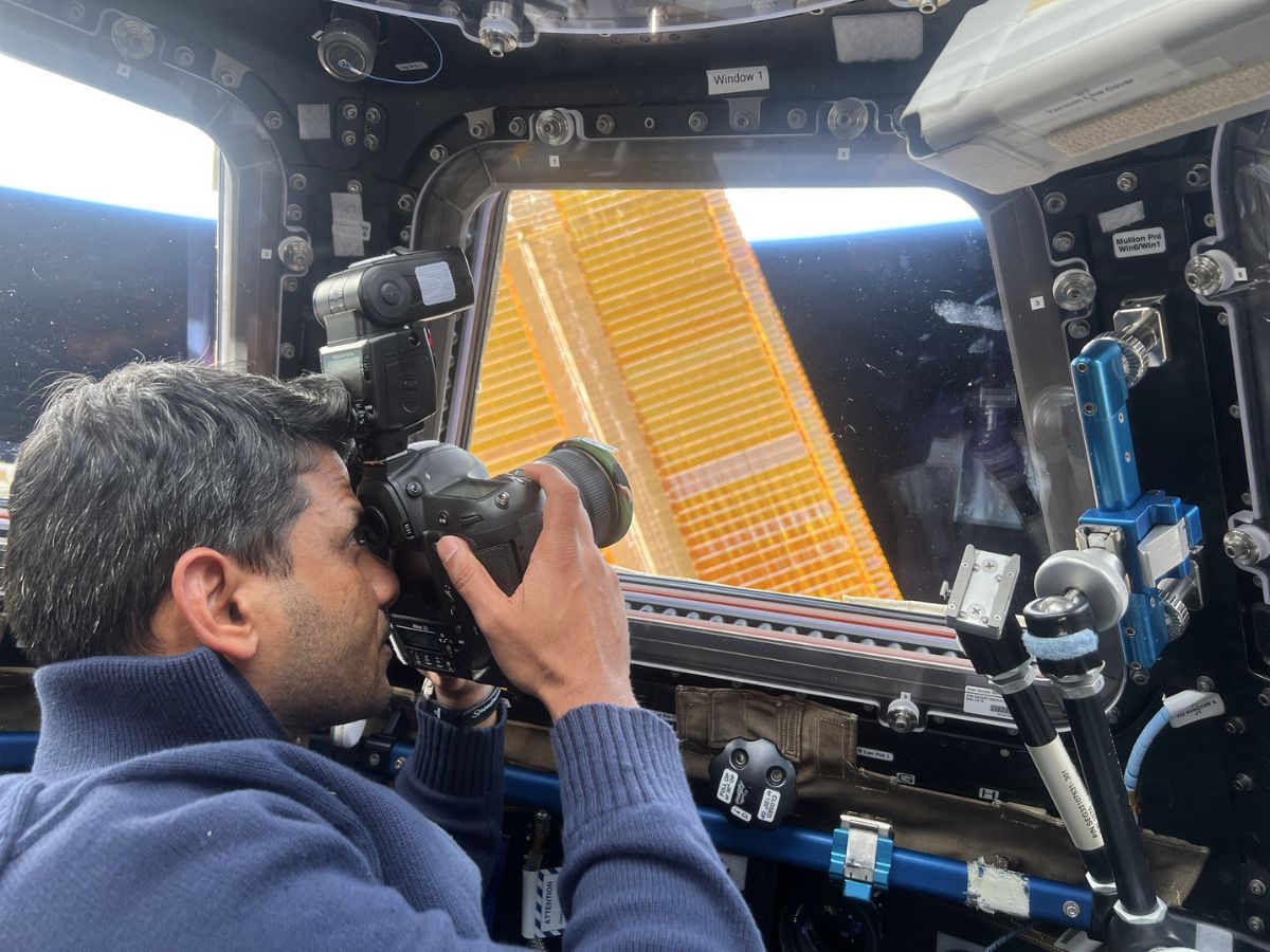 Clicking Pictures From Axiom-4