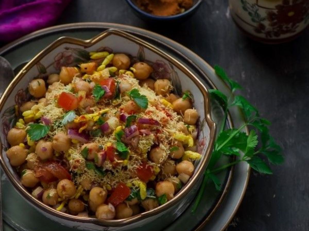 Kala Chana Papdi Chaat