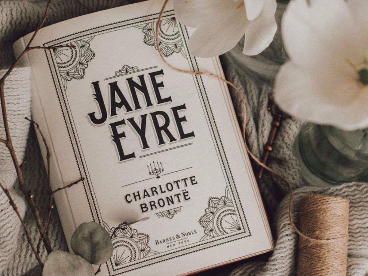 Jane Eyre By Charlotte Brontë
