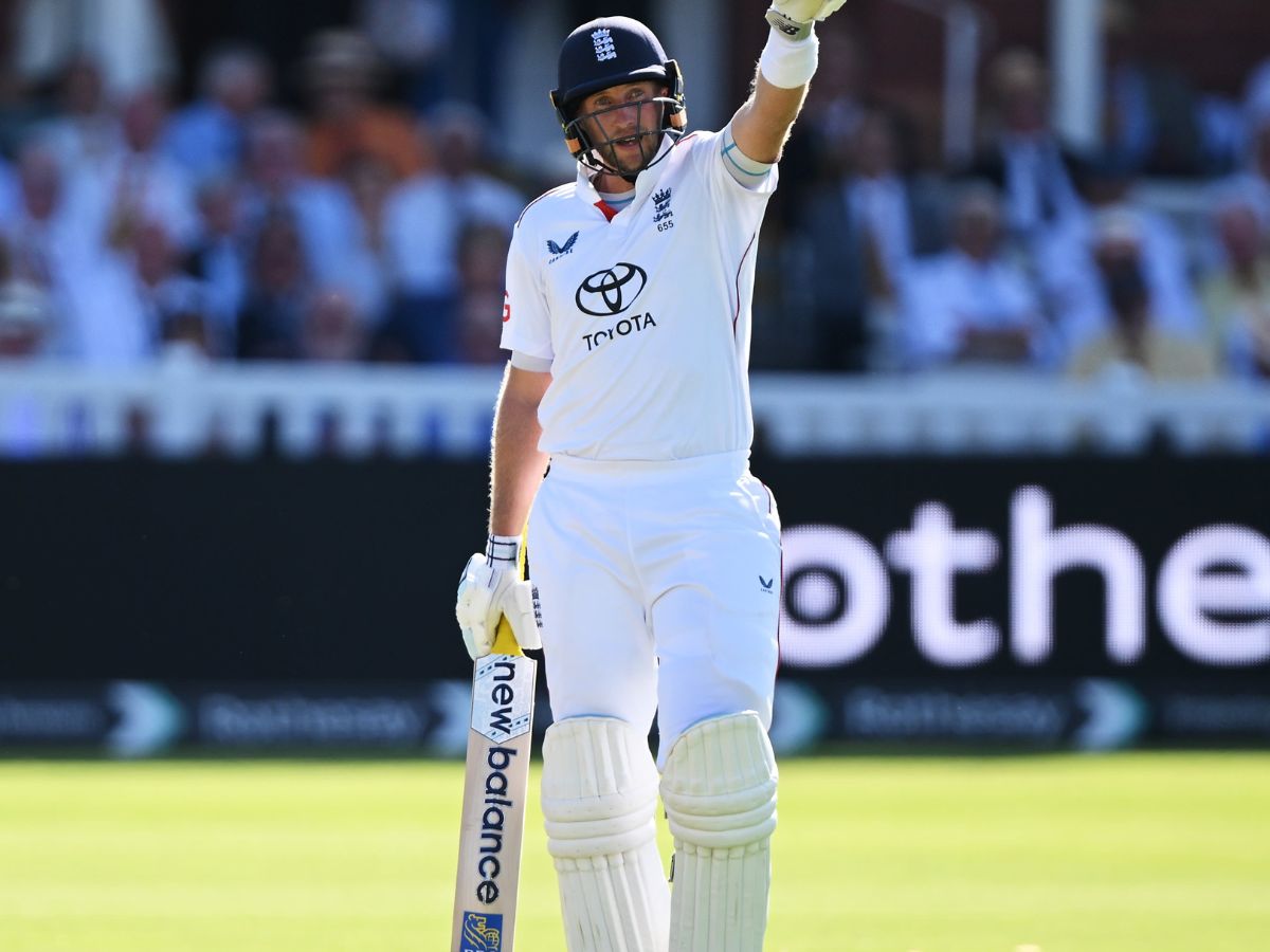 Most Runs By a Wicket keeper Batter In A Series in England