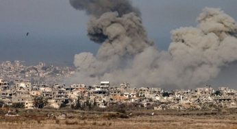 Israeli Airstrikes in Gaza Kill 40 as Trump and Netanyahu Hold Talks