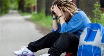 Student Suicides in India Decline Slightly to 7.6% of Total Cases in 2022, Govt Data Shows