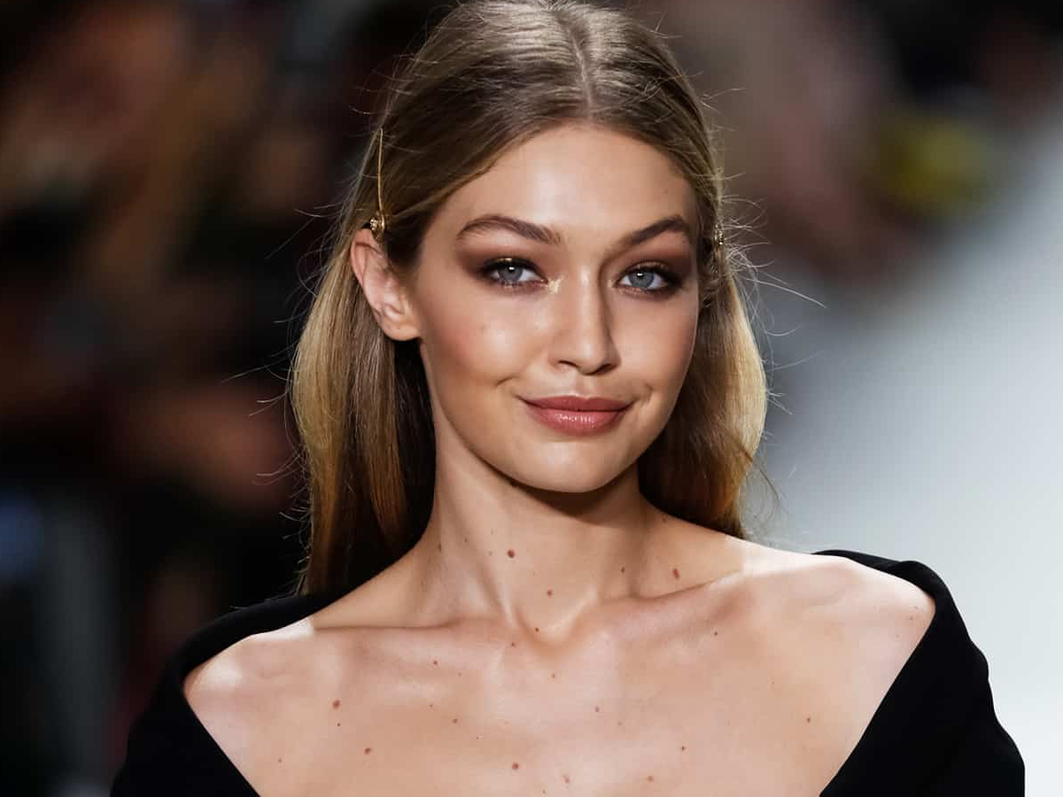 Gigi Hadid flaunts her angelic confidence on the VS runway
