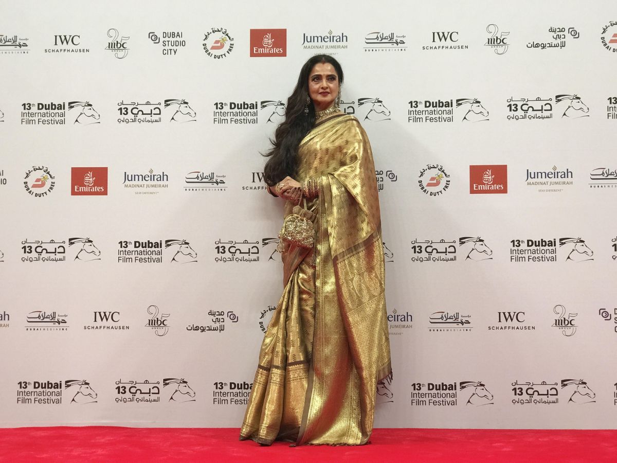 Rekha At Dubai International Film Festival