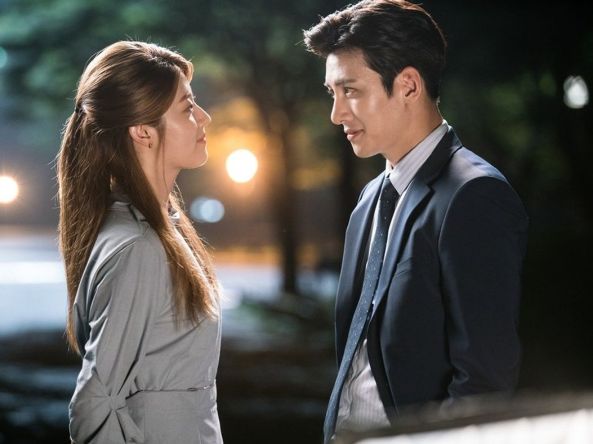 Suspicious Partner (2017)