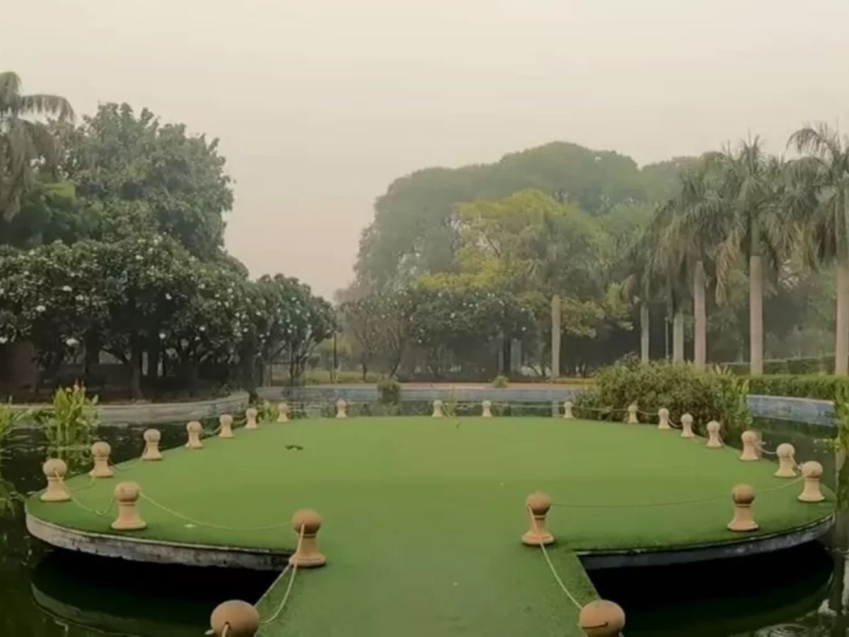 Nehru Park - Chanakyapuri