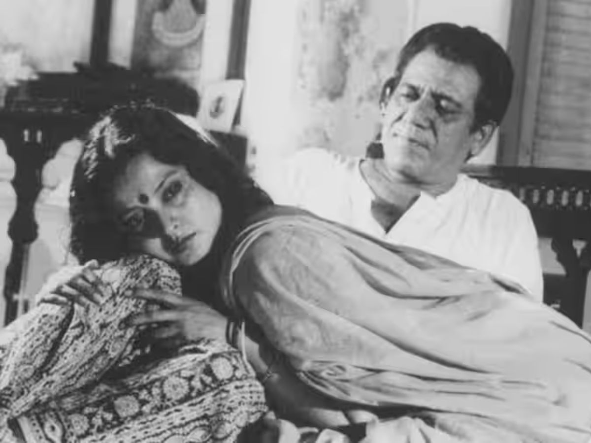 What’s the Story of Rekha and Om Puri's erotic Movie?