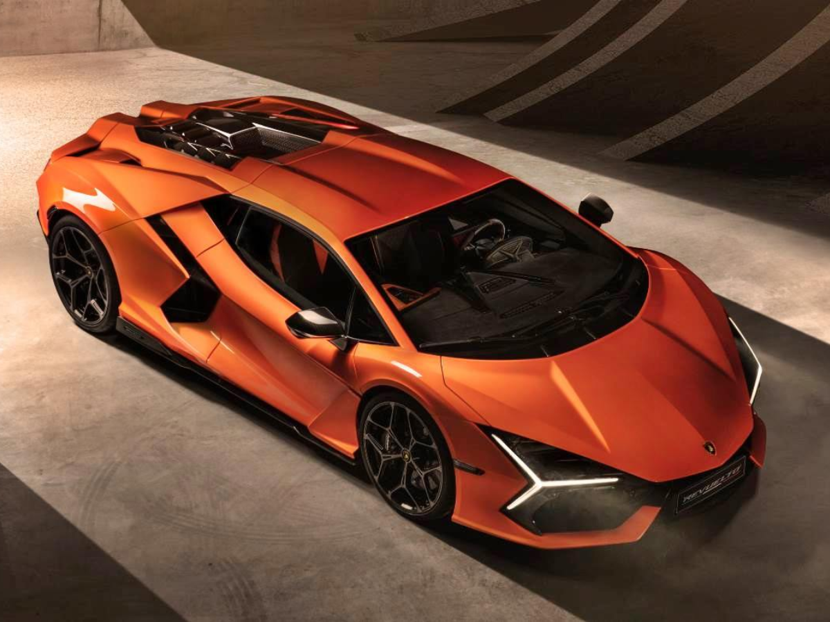 Ferrari SF90 Stradale (₹7.5-8 Crore)