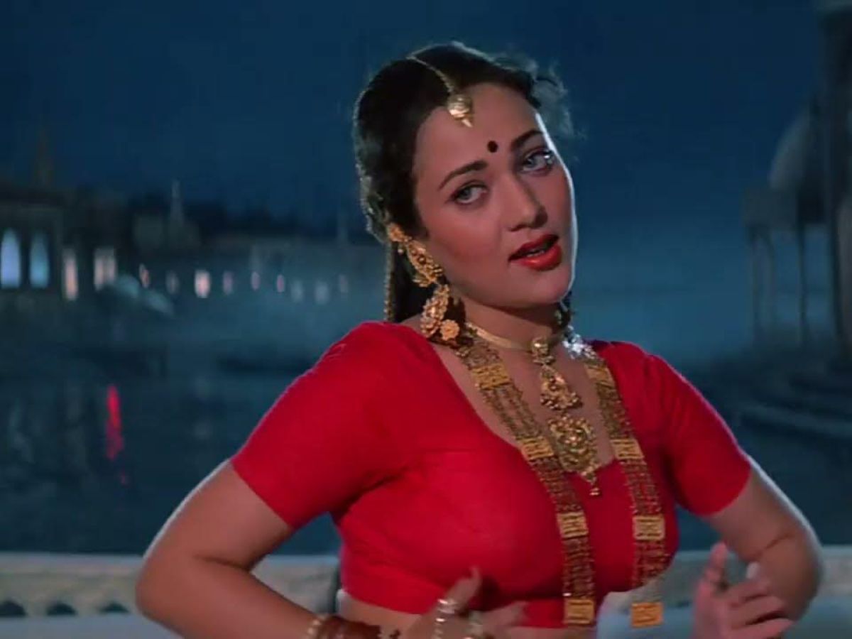 Why Mandakini Vanished From the Bollywood Industry?