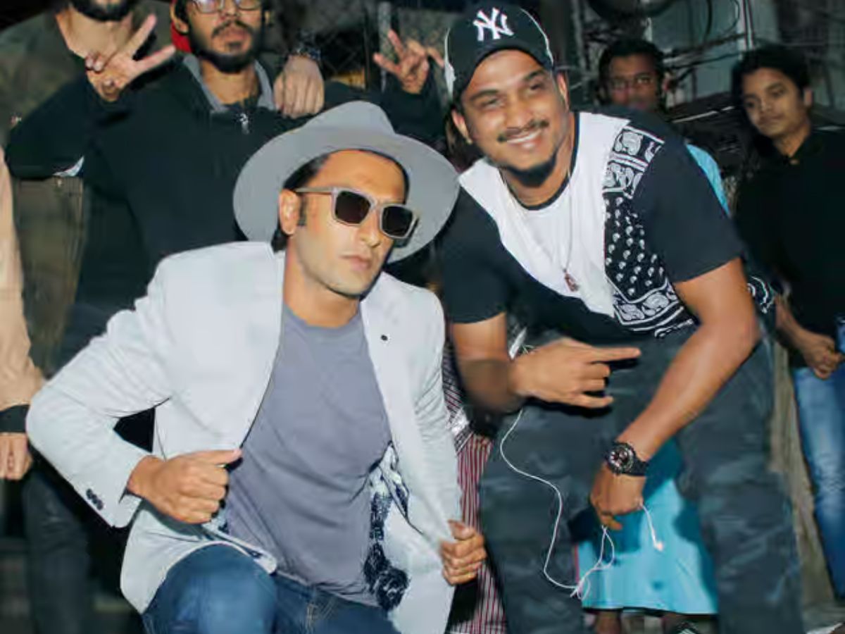 Actors Who Sang in Bollywood Movies