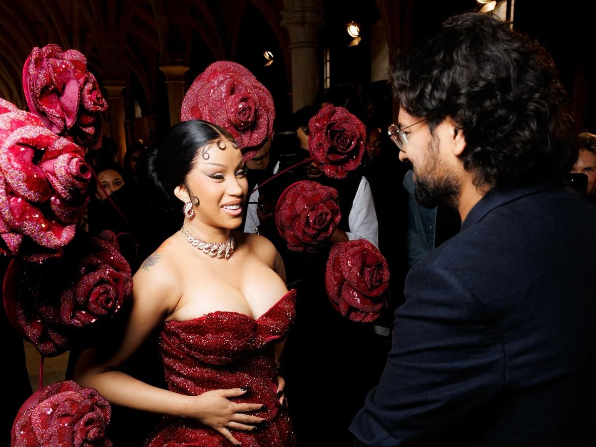 A Dazzling Moment in Paris